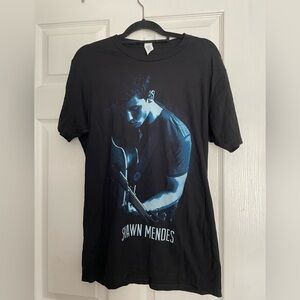 Shawn Mendes Black Graphic T-Shirt concert size medium